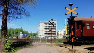 Hv1 555 "Princess" passes the old styled level crossing (1st day of the operation!!)