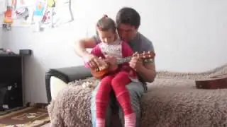 Играем на укулеле