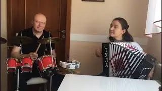 Мелодія пісні: "НА ЧУЖИНІ"