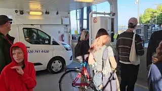 Ferry arrives at Suomenlinna Island