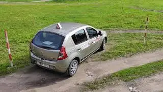 на автодроме