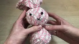 Пасхальный кролик из носка за 10 минут
