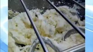 Перемешивание творога на мешалке М-440К.