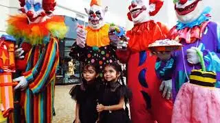 Monster-Con Monsters! Halloween Costume/Cosplay Convention