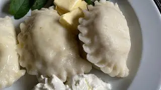 ВАРЕНИКИ С КАРТОФЕЛЕМ И С ЗЕРНИСТЫМ ТВОРОГОМ.