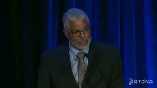 Keith Woods accepts the 2023 RTDNA Foundation First Amendment Service Award