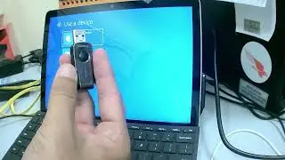 Part 2 : Microsoft Surface GO 2, Choose an option. USB Boot.