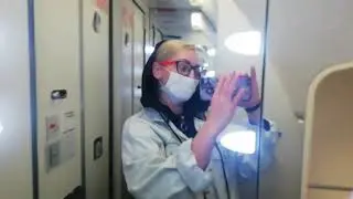 Туалет в самолёте🤫 как им пользоваться 🤦‍♀️