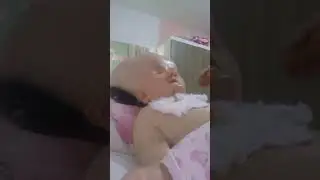 Bobasek jest karmiony