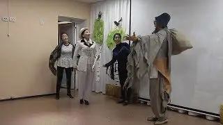 Спектакль «Две сороки» Народного театра «Корос»