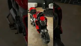 SUPER CRUISER Motomillion Diavel V4