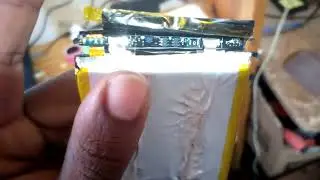 My phone don't charge and do not power on @, fundi simu