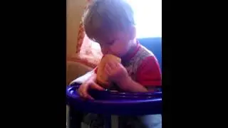 ЛЮБЛЮ ПОЕСТЬ!!! ОСОБЕННО ПОСПАТЬ)))