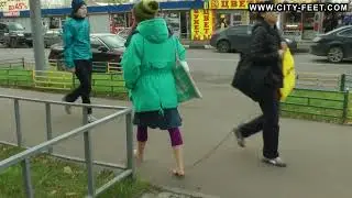 City Feet - Tatiana: Autumn Barefoot Walk. Part 2