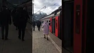 Электричка типичная ситуация утром