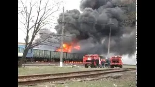 Спасатели ликвидировали загорание на жд станции Краснодон...