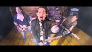 Falling down ★ Synthonia ★ Official Video