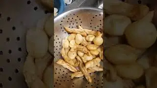 Kikkiam and fishballs a Filipino meryenda / snacks #shorts #youtubeshorts #food #foodie