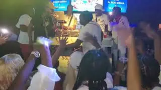 dj maro party it was... everybody a do the walk
