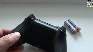 Как правильно вставлять батарейки в геймпад xBox