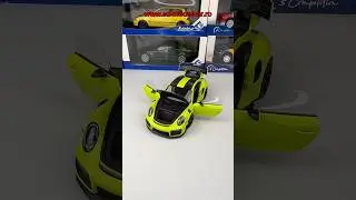 Porsche 911 (991.2) GT2RS Weissach Package (2017) 1:18 AutoArt disponibila pe www.sd-modelcar.ro