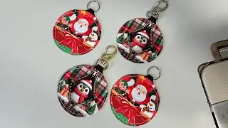 Chaveiro bolinha de Natal personalizada