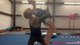 10x Back flips - Claire