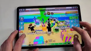 iPad 10 VS Samsung Tab S9 FE Roblox Gameplay