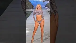 @jilissa in @smartswimsuits @miamiswimweekshows @edgar.entertainment #miamiswimweek #DarthCoinburner