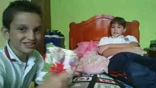 Epica batalla de rap fail