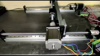 Robot cartesiano XY con actuadores lineales SFU1605