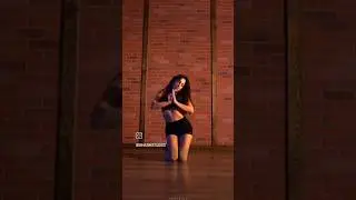 🎶 #GodIsAWoman - @ArianaGrande ✨ Check out #ClaudiaRenee 😎👠