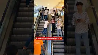 Kissing prank 😘 on Esclotoar video #shorts #prankvideo #funny #kissing #ytshorts #video #indian