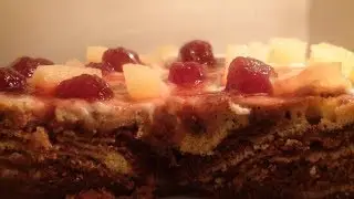 ТОРТ ИНОПЛАНЕТЯНКА С АНАНАСОМ И КЛУБНИКОЙ  Новый 2018 год