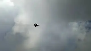 Russian fighters MIG-29 в Казани. Русские истребители миг-29 совершают пролёт на низкой высоте.