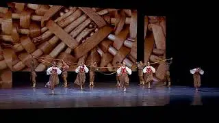 "Всякое лыко в строку"