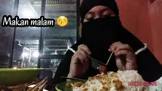makan sate ala orang bercadar 😂