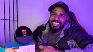 ALEXA ECHO SPOT COM IMAGENS NA TELA E TOUCH SCREEN