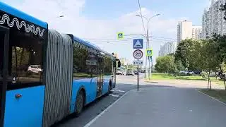 Автобус ЛиАЗ-6213.65 следует по маршруту м72 ”м. Братиславская - Капотня”