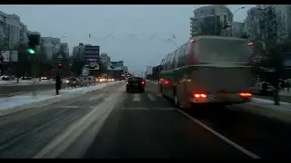 Немного раздражает такое поведение на дороге