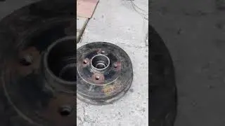 Как вытащить обойму ступичного подшипника рено логан.