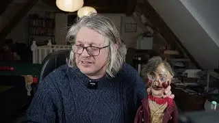 Me1 vs Me2 Snooker with Richard Herring: Frame 162