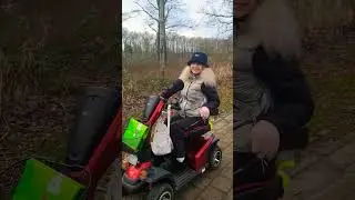на прогулке на новом месте жительства в Нидерландах 