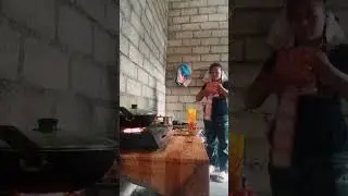 Sorotan 6.00 - 11.00 dari candrika channel sedang live sekarang!