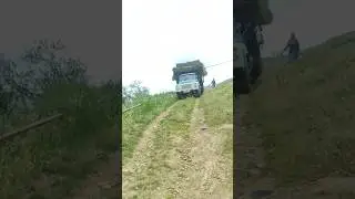 Газ 53 на спуске. Разгрузка тюков сена!