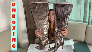 Shiny Boots Unboxing