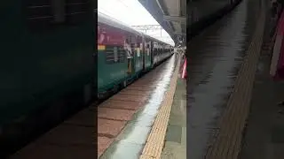 Deccan Queen Express @ Lonavala