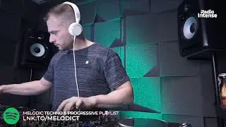 Deep techno at Radio Intense