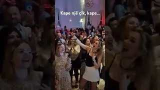 Kape një çik, kape...