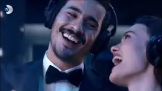 PROMOCIÓN CANAL D MOSTRANDO A ENGIN